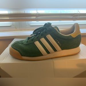 Green Adidas Samoa 6 1/2 men or size 8 women